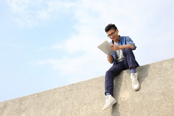 guy-student